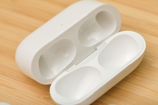 how to find lost AirPods that are offline